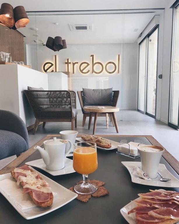 El Trebol Bar & Hotel Only Adults 카로보네라스 외부 사진